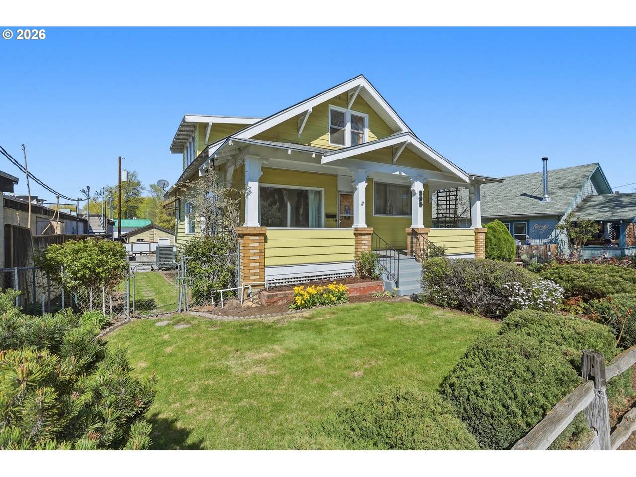 805 12TH St - Photo 1