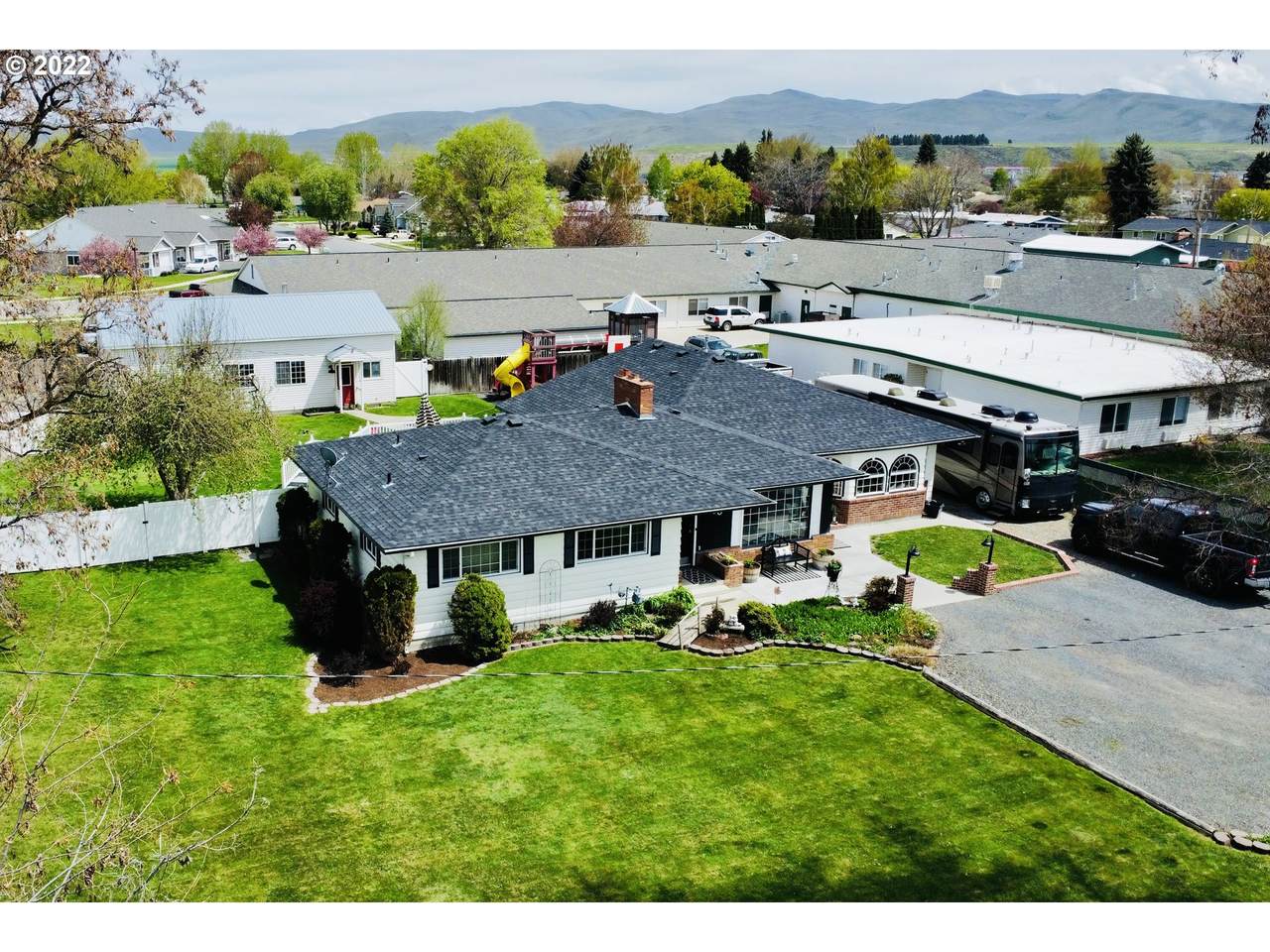 4050 Cedar St - Photo 1