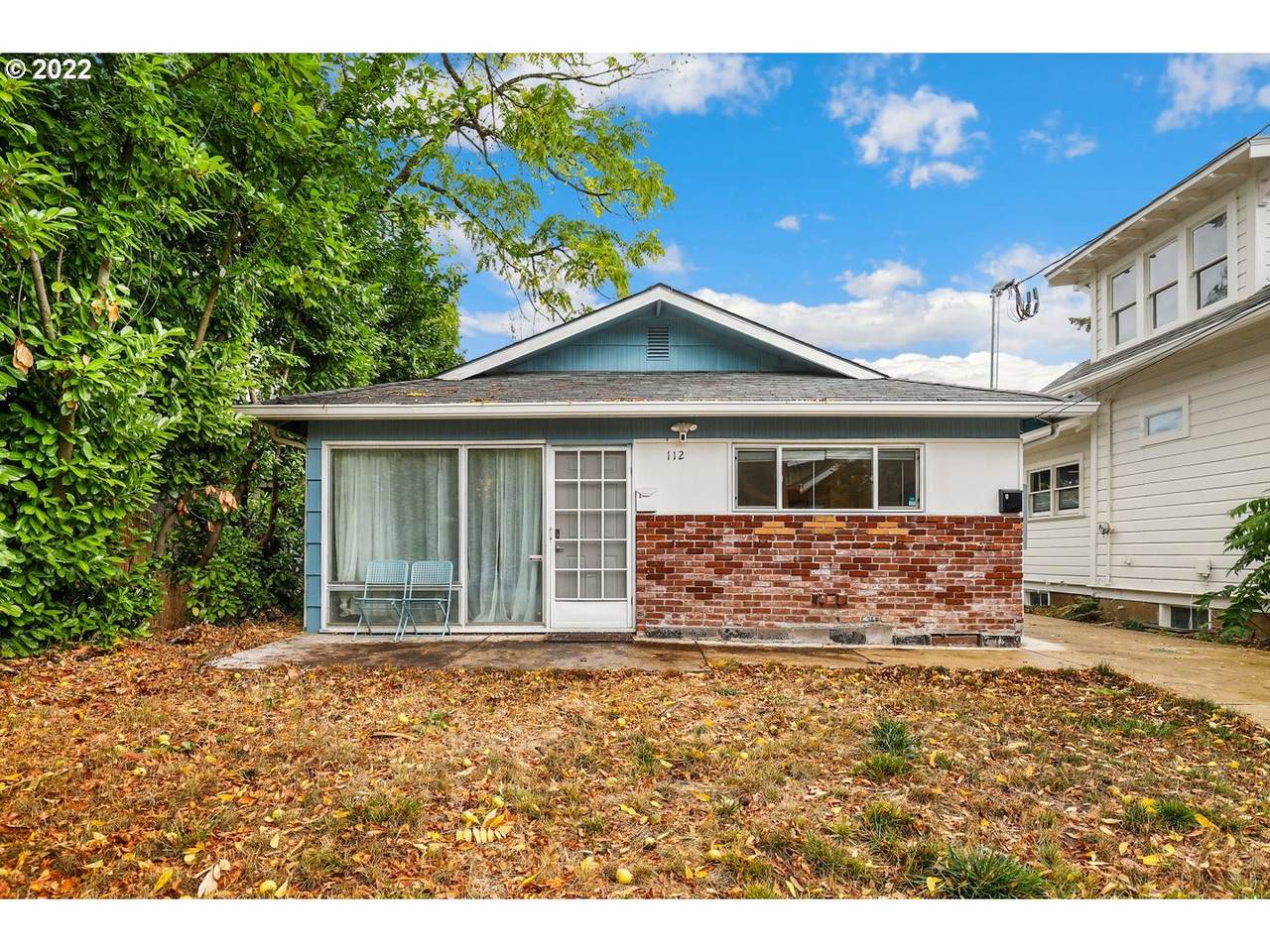 112 78TH Ave - Photo 1