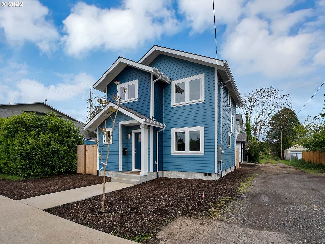 6504 Reedway St - Photo 1