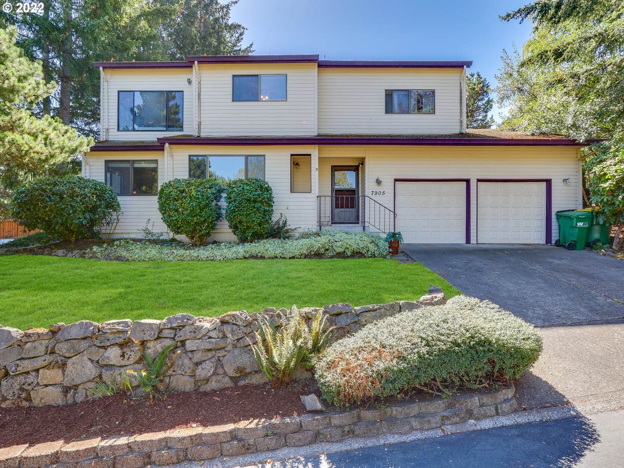 7905 184TH Ave - Photo 1