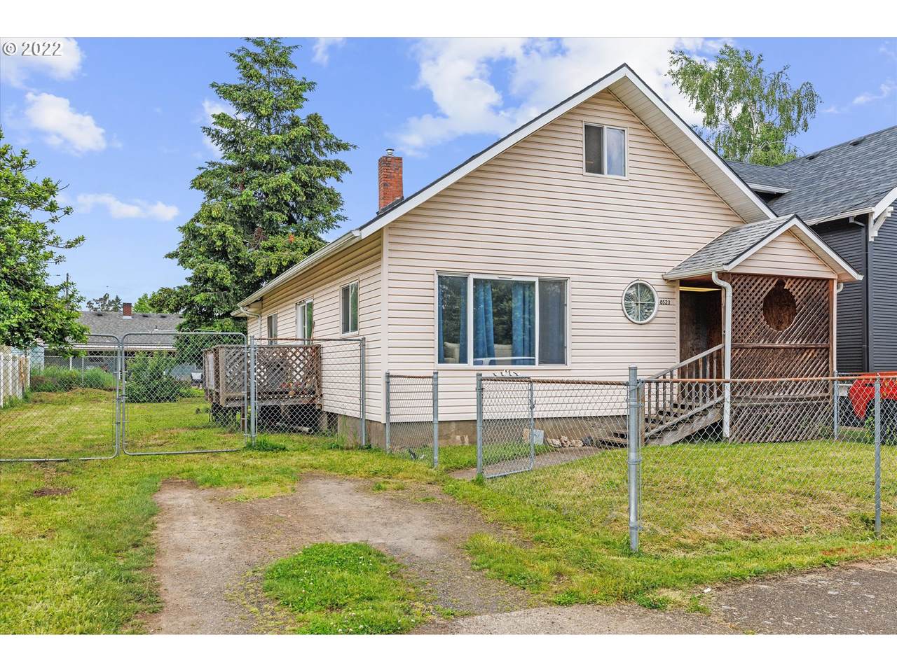 8523 Newman Ave - Photo 1