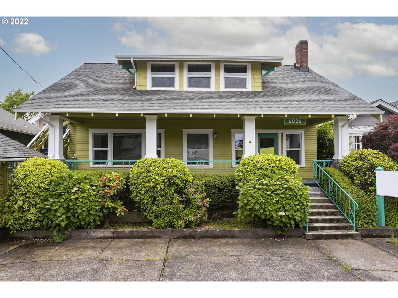 6026 Sandy Blvd - Photo 1