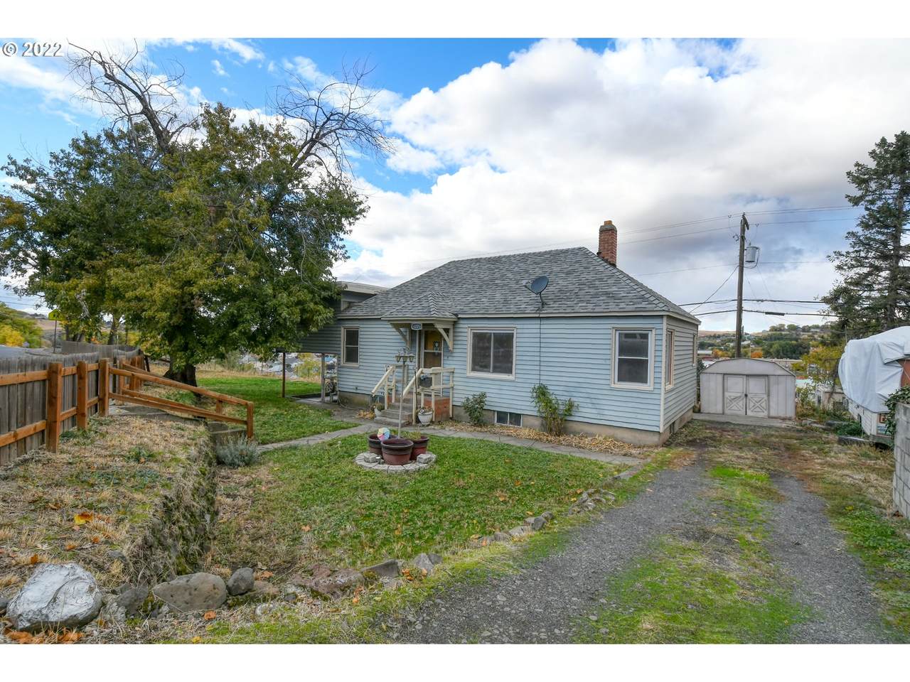 1225 Goodwin Ln - Photo 1