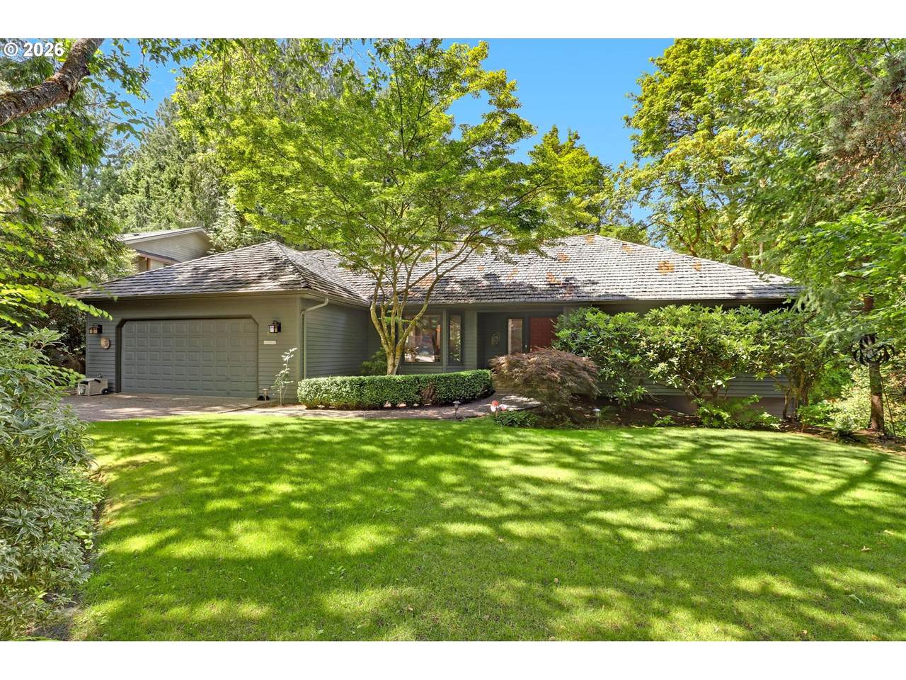 1933 Broadleaf Dr - Photo 1