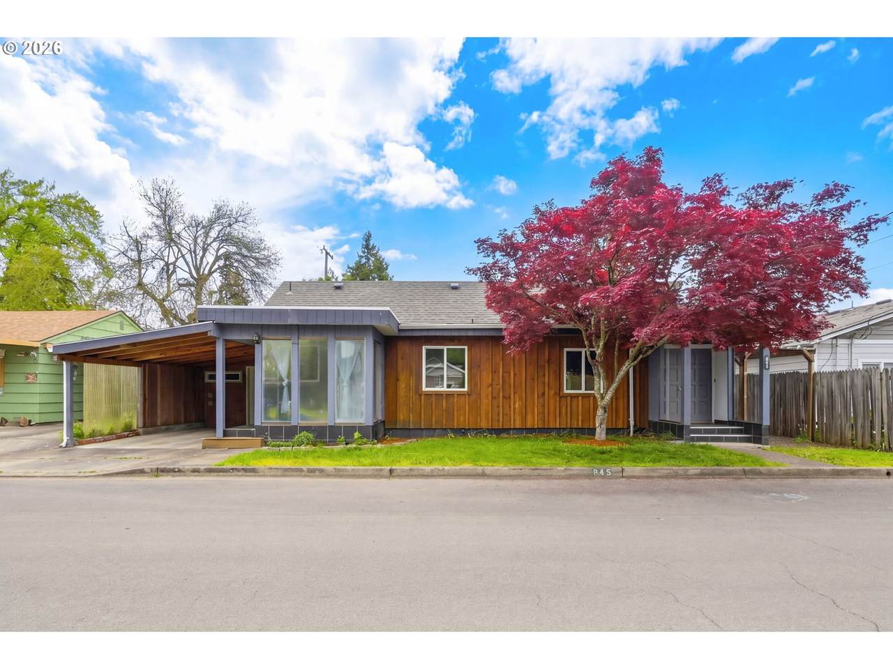 845 25TH Pl - Photo 1