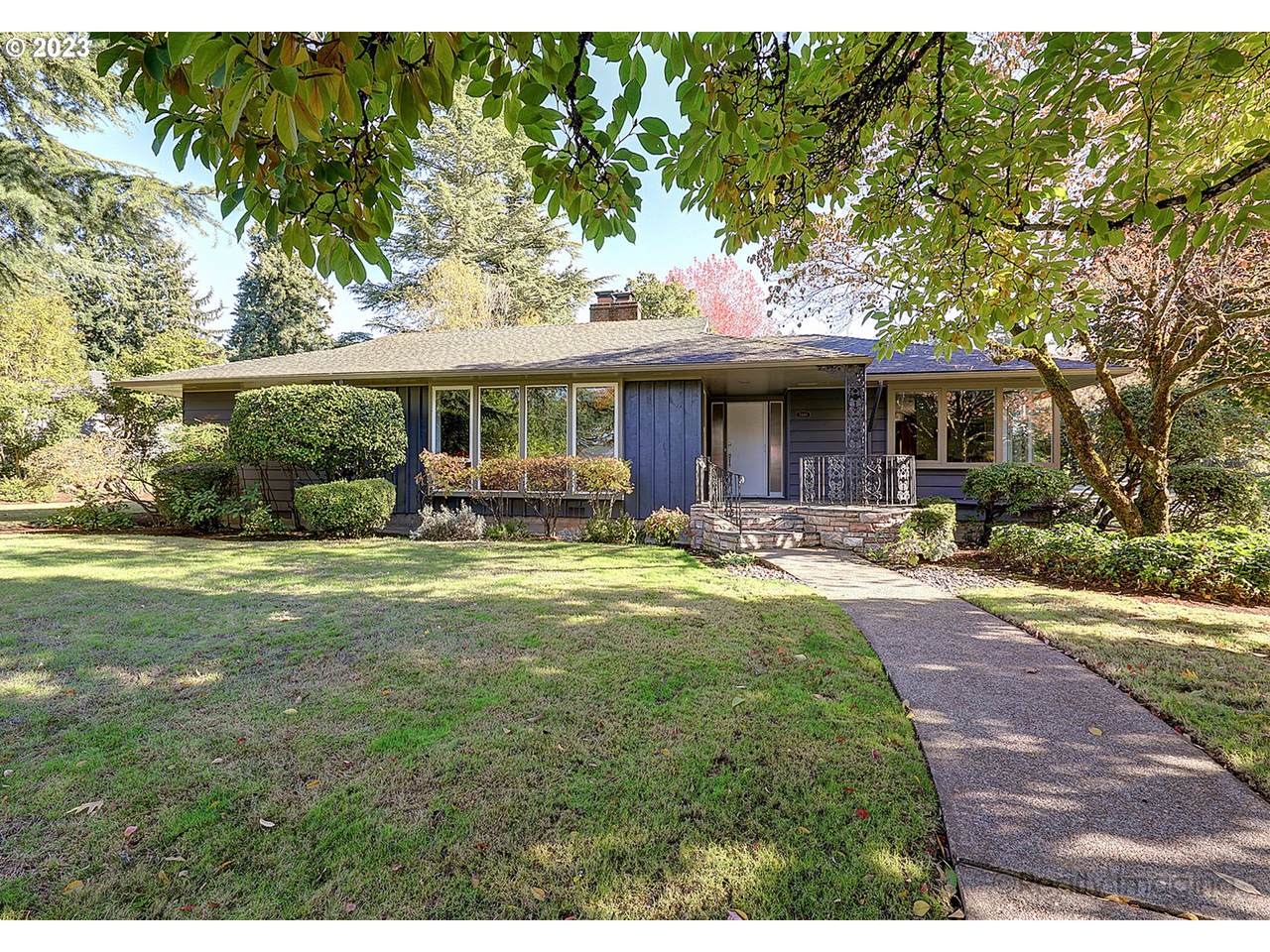 3440 100TH Ave - Photo 1