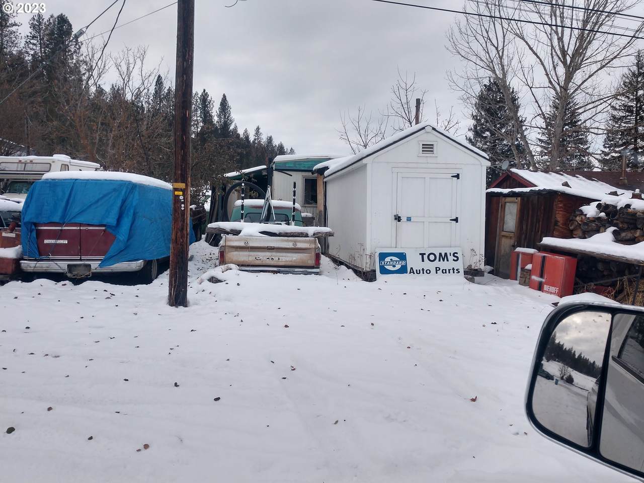 406 Pine St - Photo 1