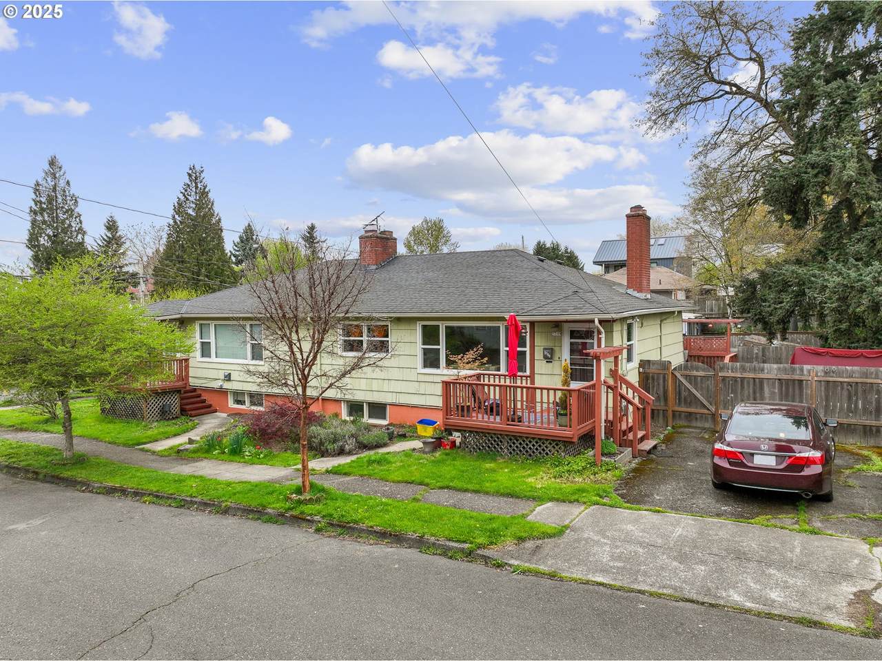 https://bt-photos.global.ssl.fastly.net/portland/1280_boomver_1_230352243-2.jpg