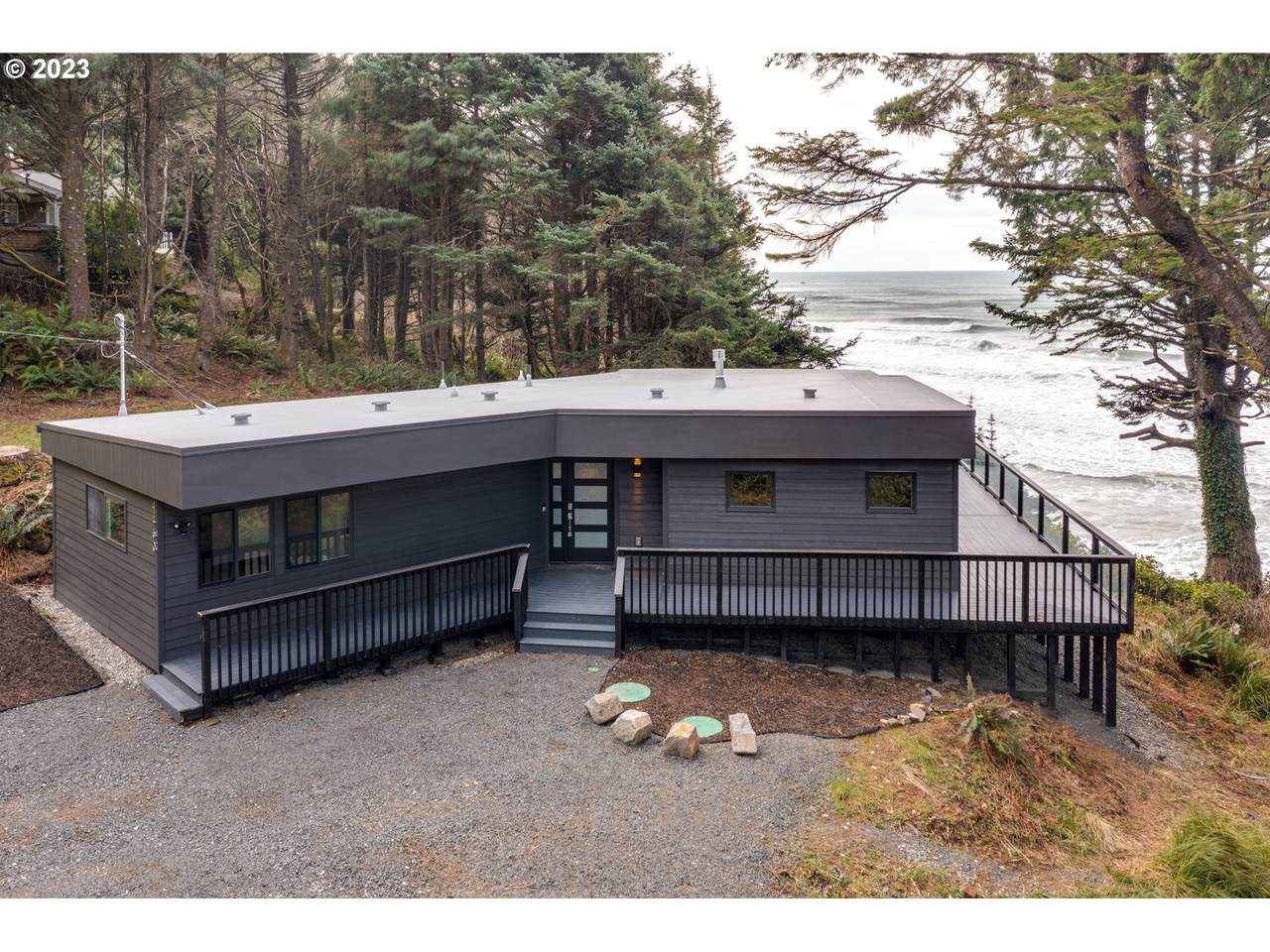 44790 Tide Ave - Photo 1