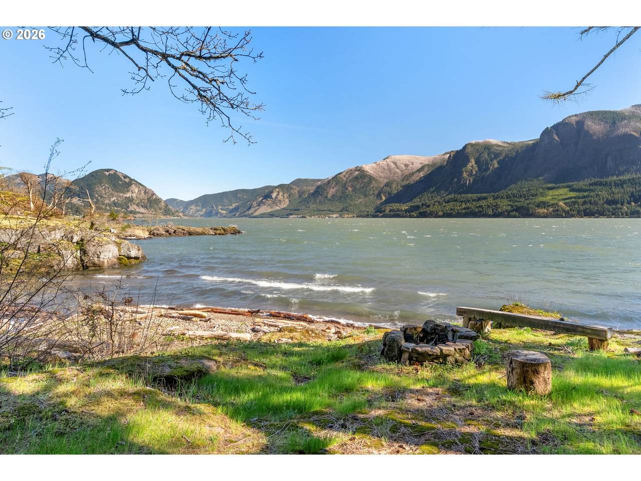 https://bt-photos.global.ssl.fastly.net/portland/1280_boomver_1_230572310-2.jpg