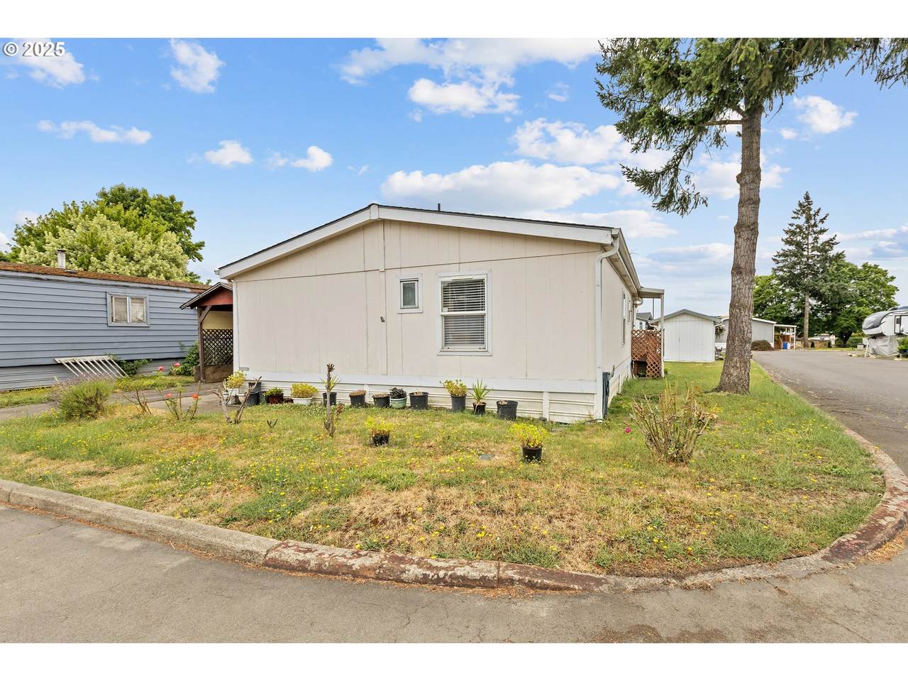 59 Manor Loop - Photo 1