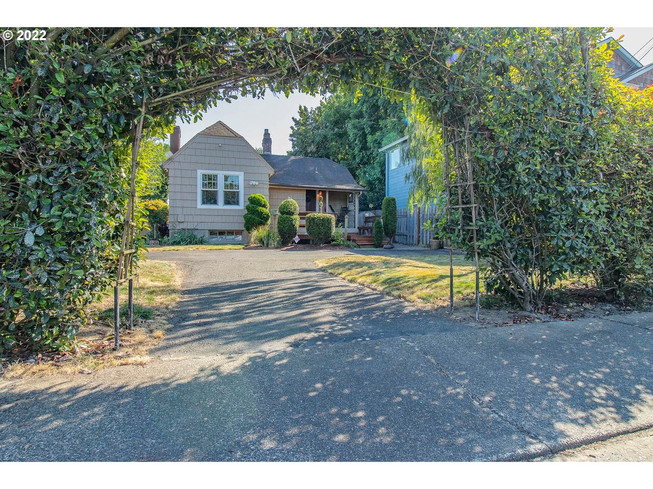 8701 Hamlin Ave - Photo 1
