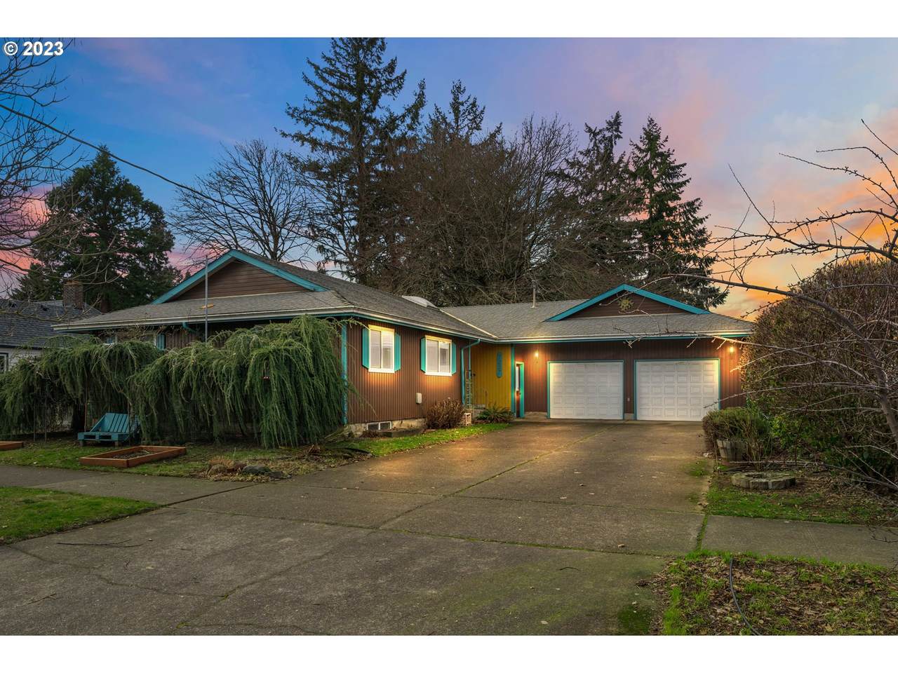7227 Wall Ave - Photo 1