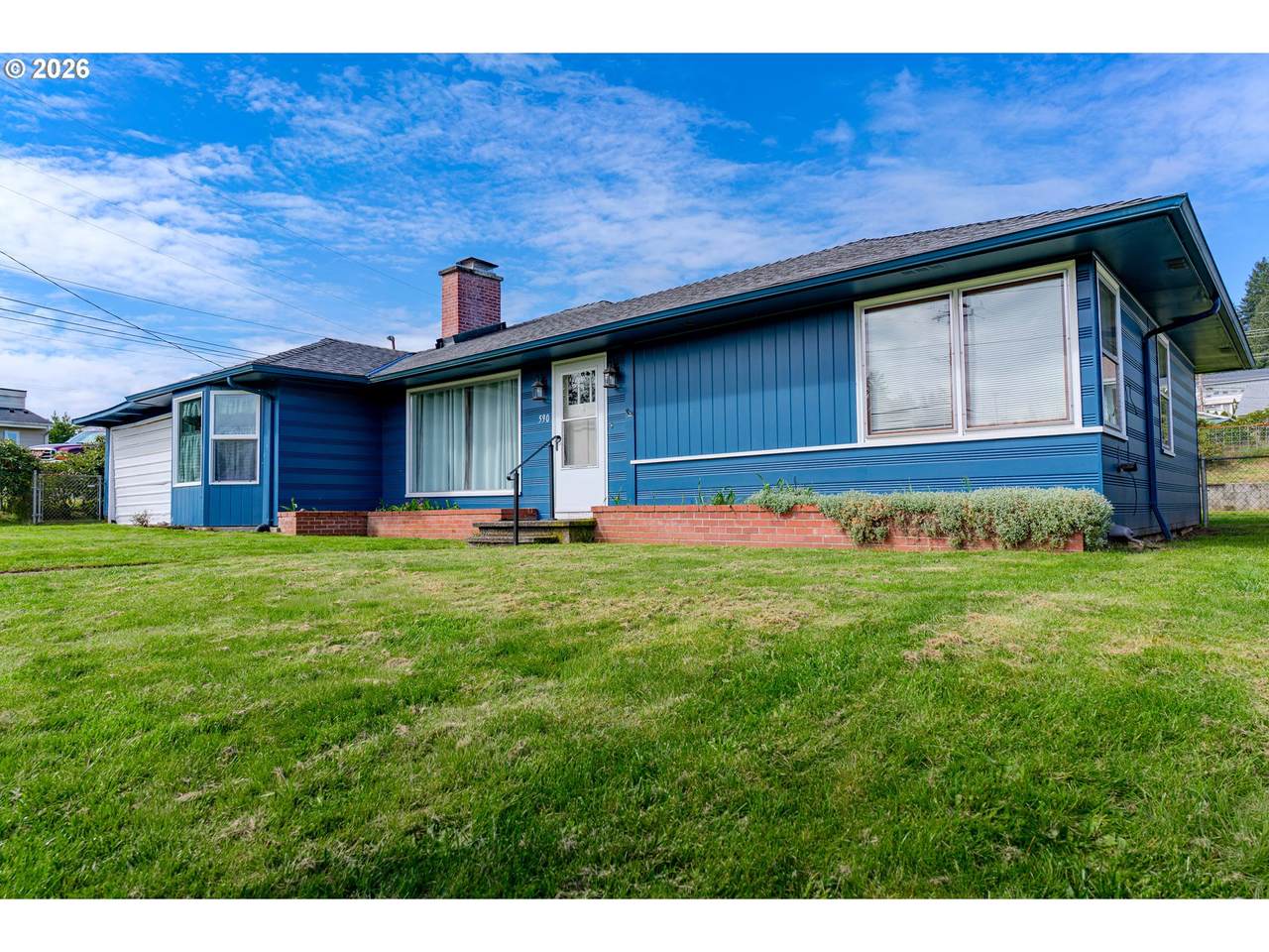 590 Conyers St - Photo 1