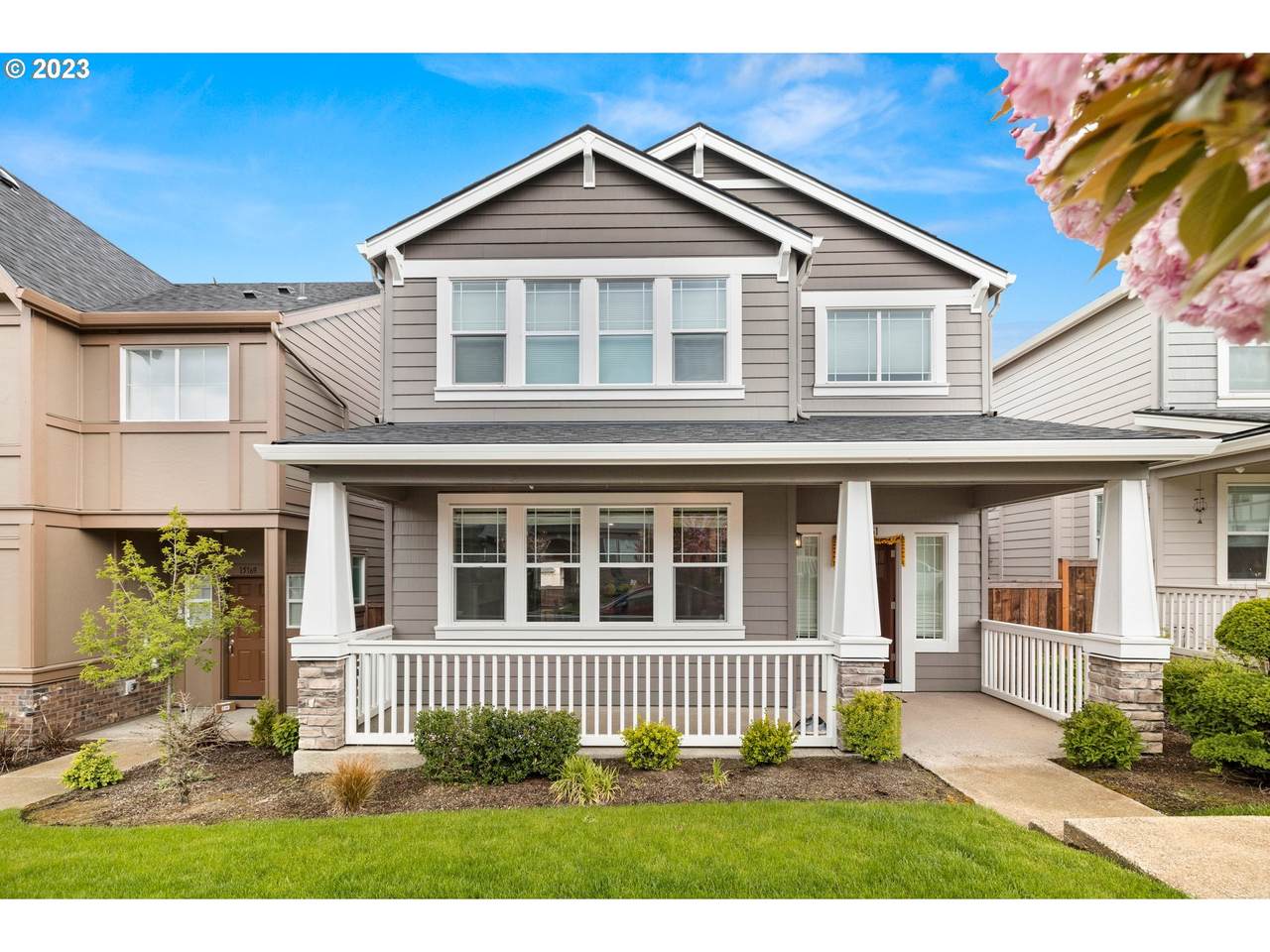 15161 Olive St - Photo 1