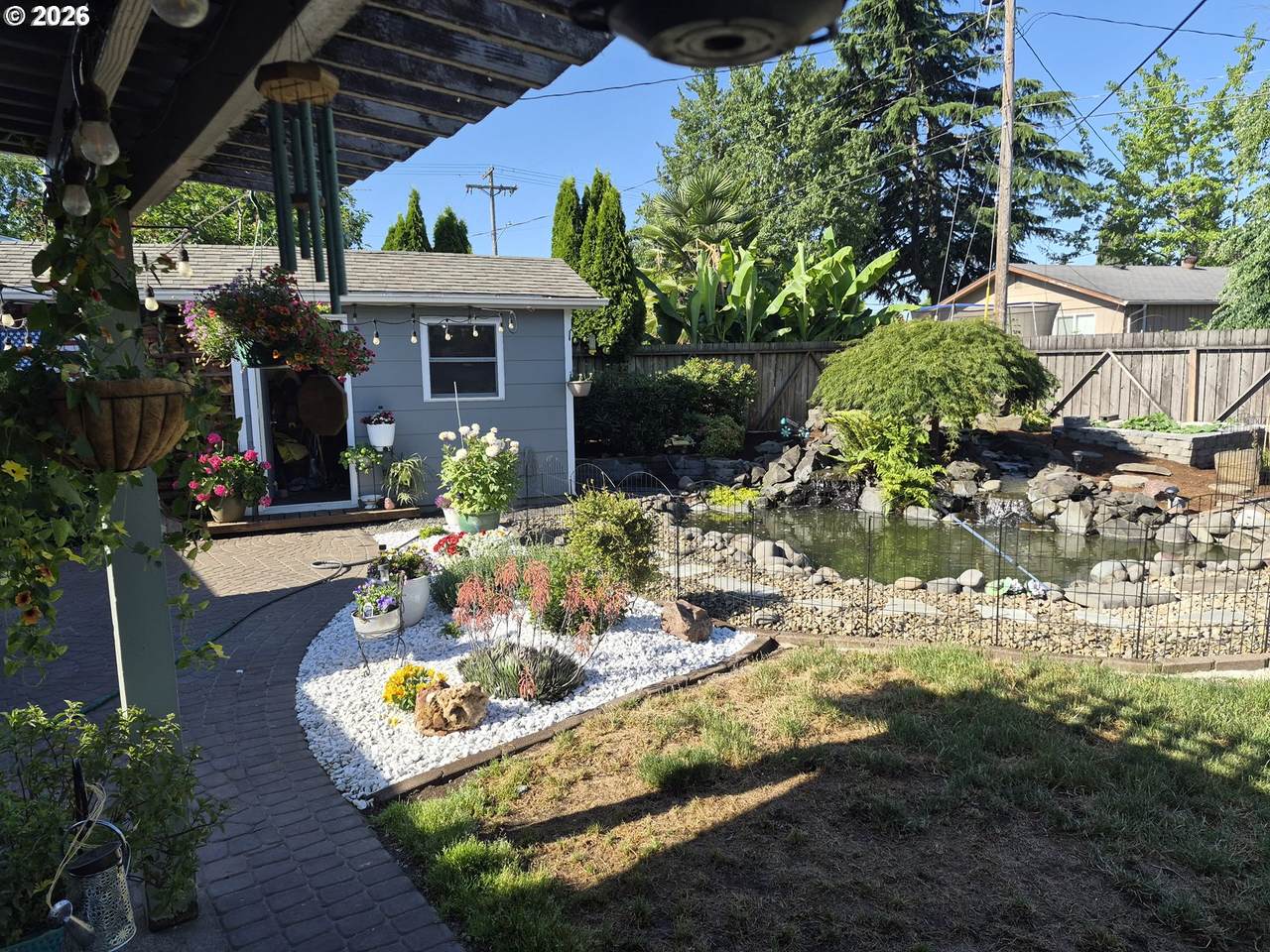 https://bt-photos.global.ssl.fastly.net/portland/1280_boomver_1_231962651-2.jpg