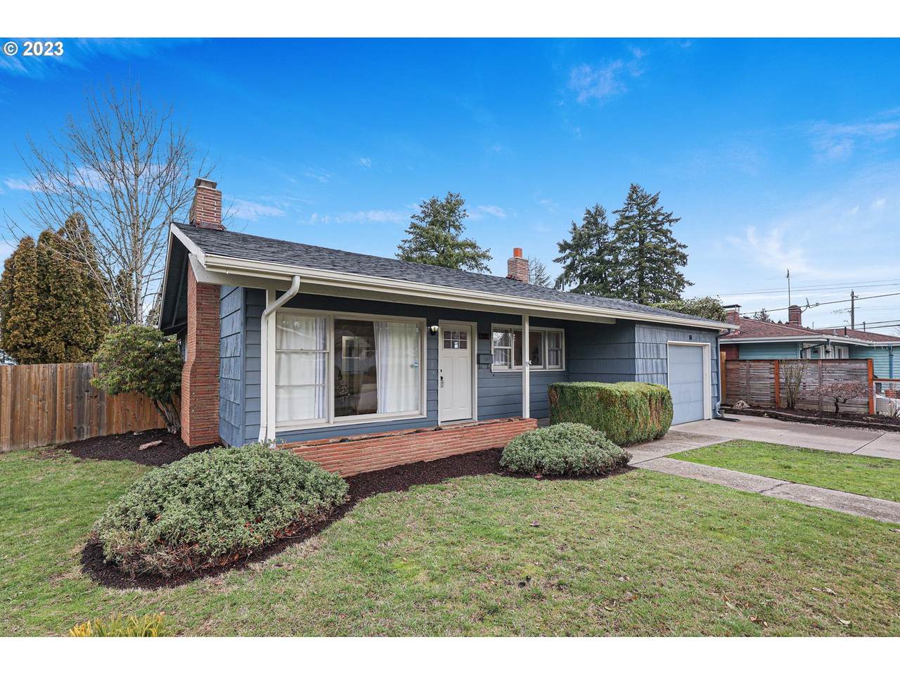 12105 Stanton St - Photo 1