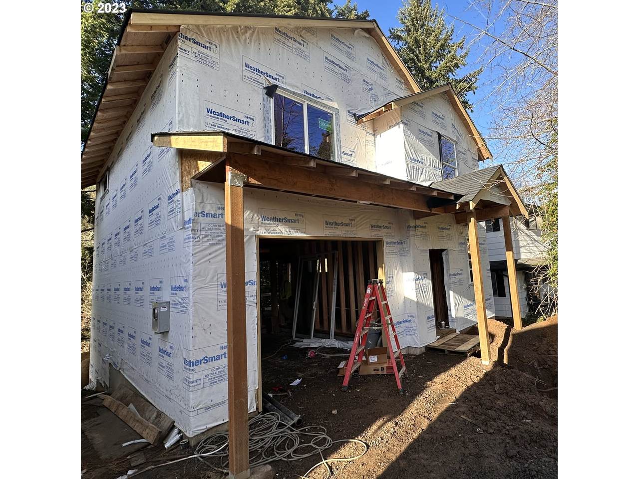931 Roberts Ave - Photo 1