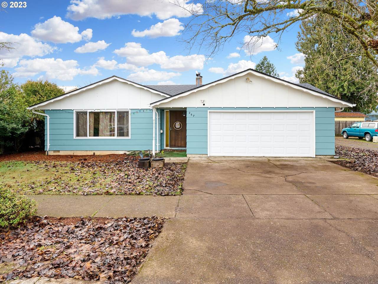 267 Ash St - Photo 1