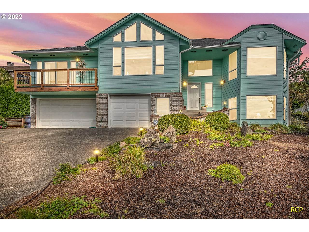 2709 9TH Ave - Photo 1