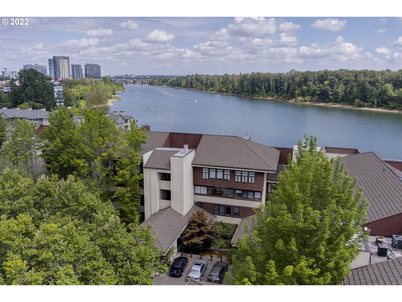 5270 Landing Square Dr - Photo 1
