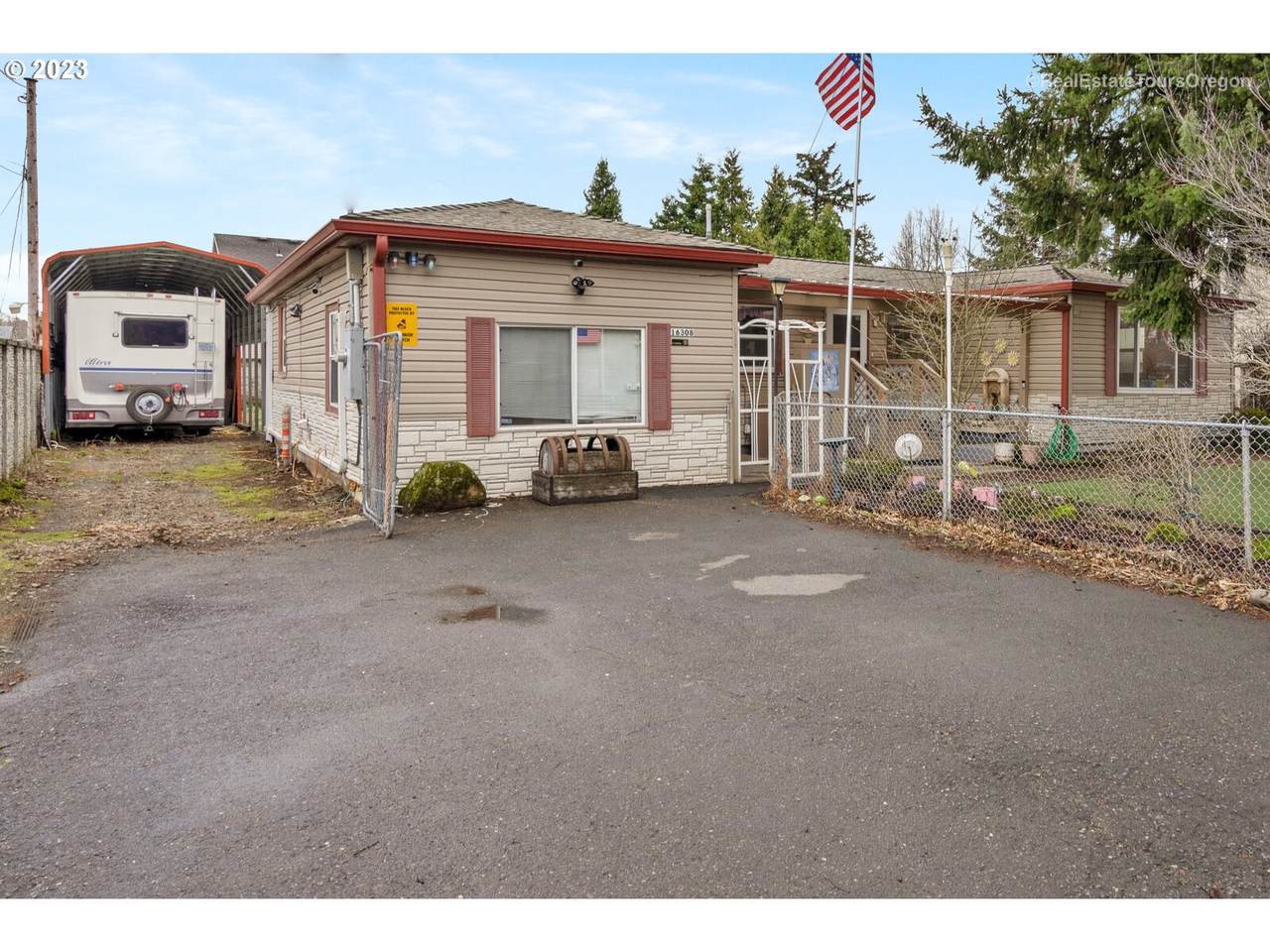 16308 Stephens St - Photo 1