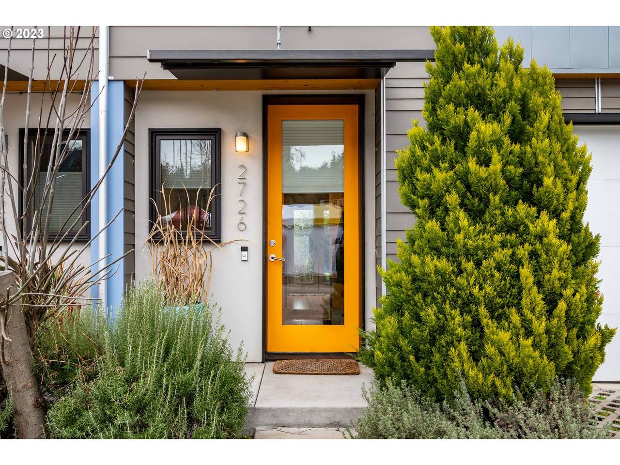 2726 Friendly St - Photo 1