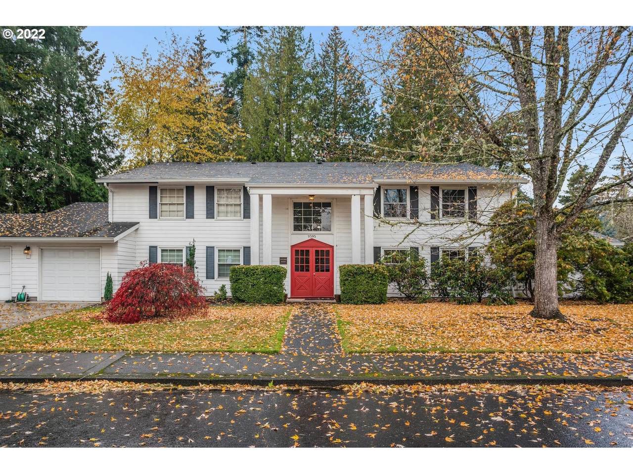9595 Whitford Ln - Photo 1