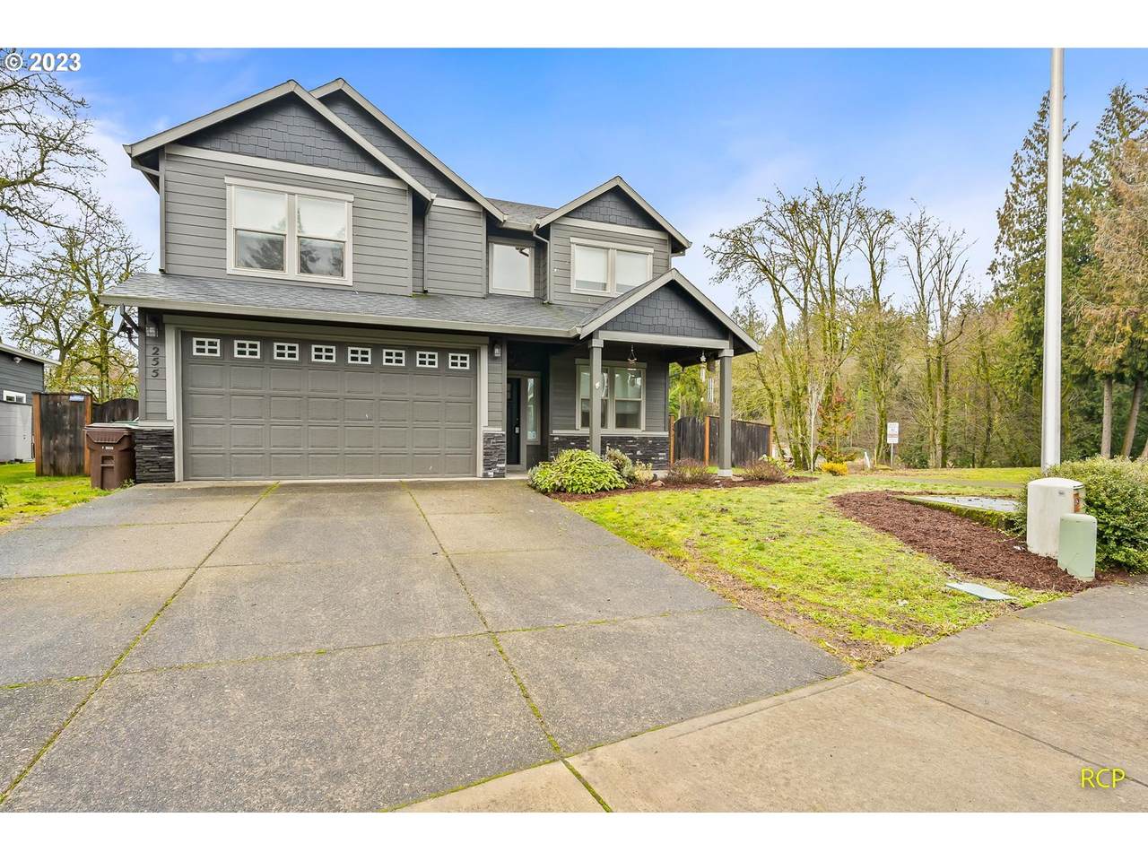 255 Madrona Ct - Photo 1
