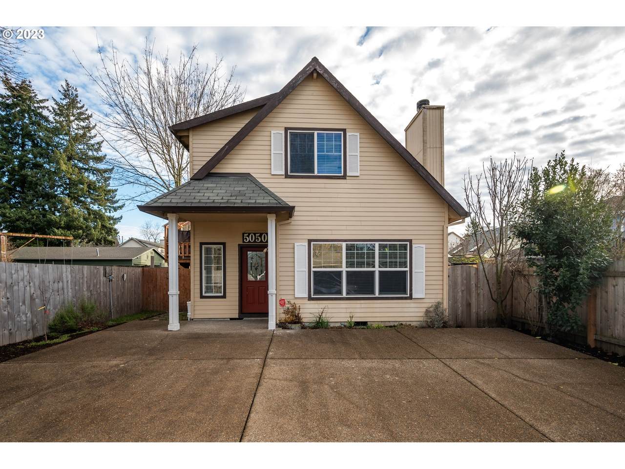 5050 175TH Ave - Photo 1