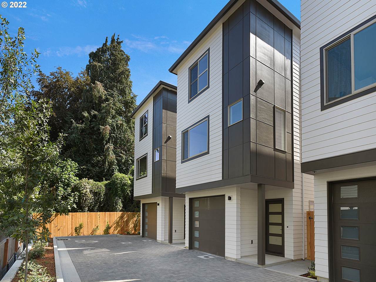 5920 42nd Ave - Photo 1
