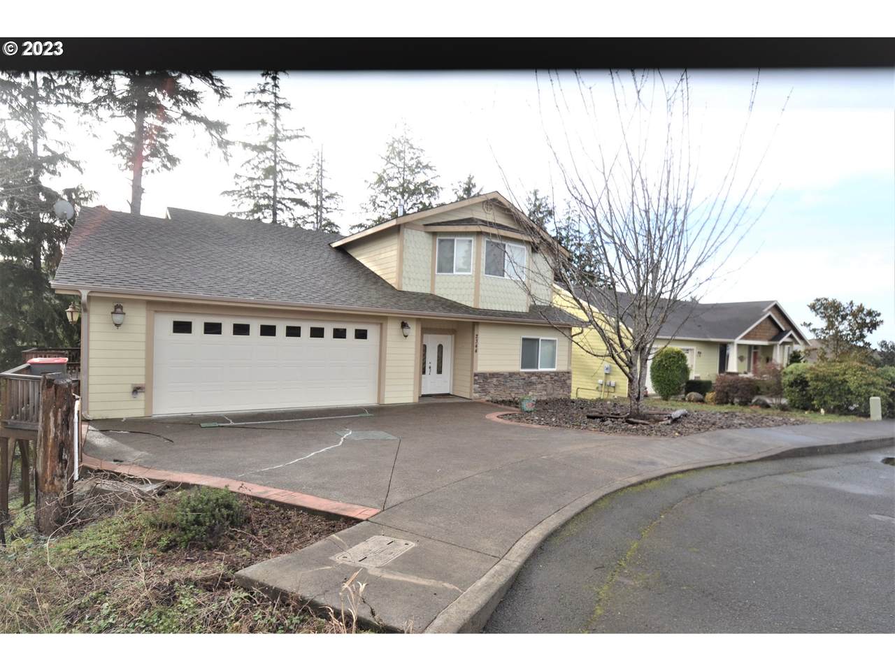 2344 Royal View Dr - Photo 1