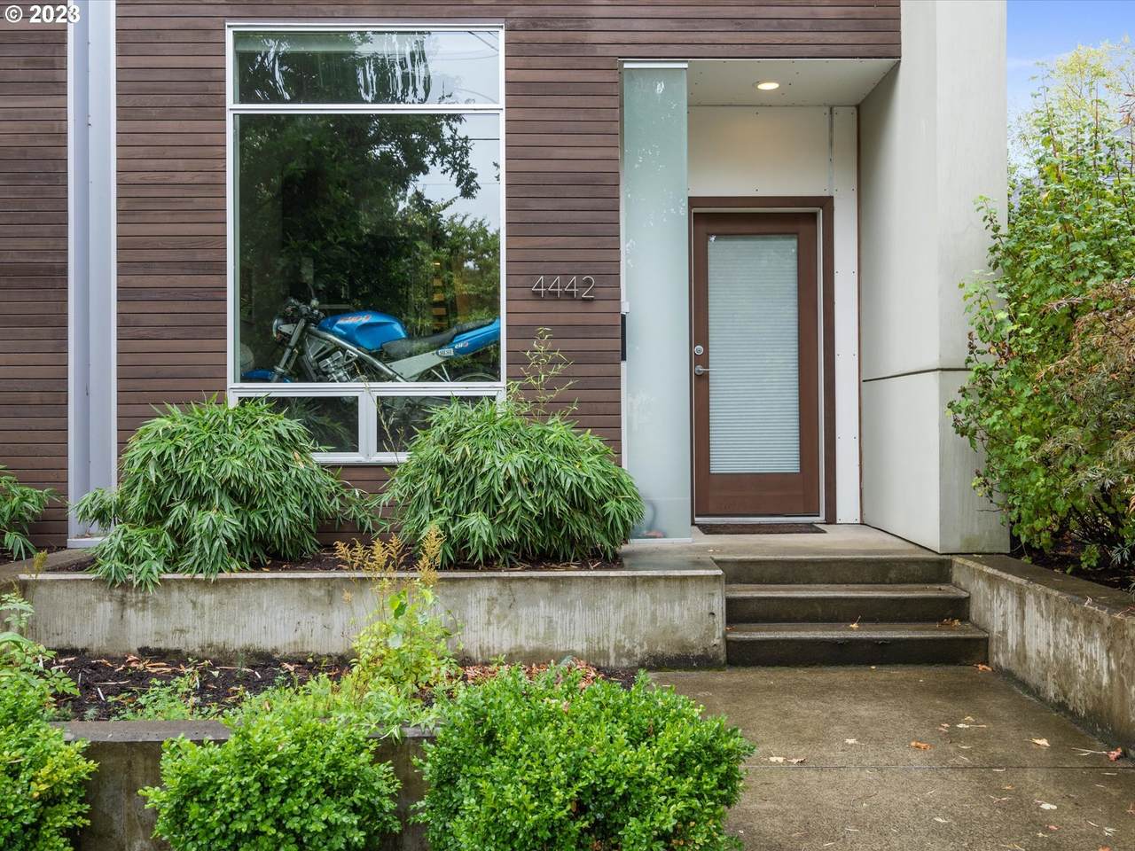 4442 Stark St - Photo 1