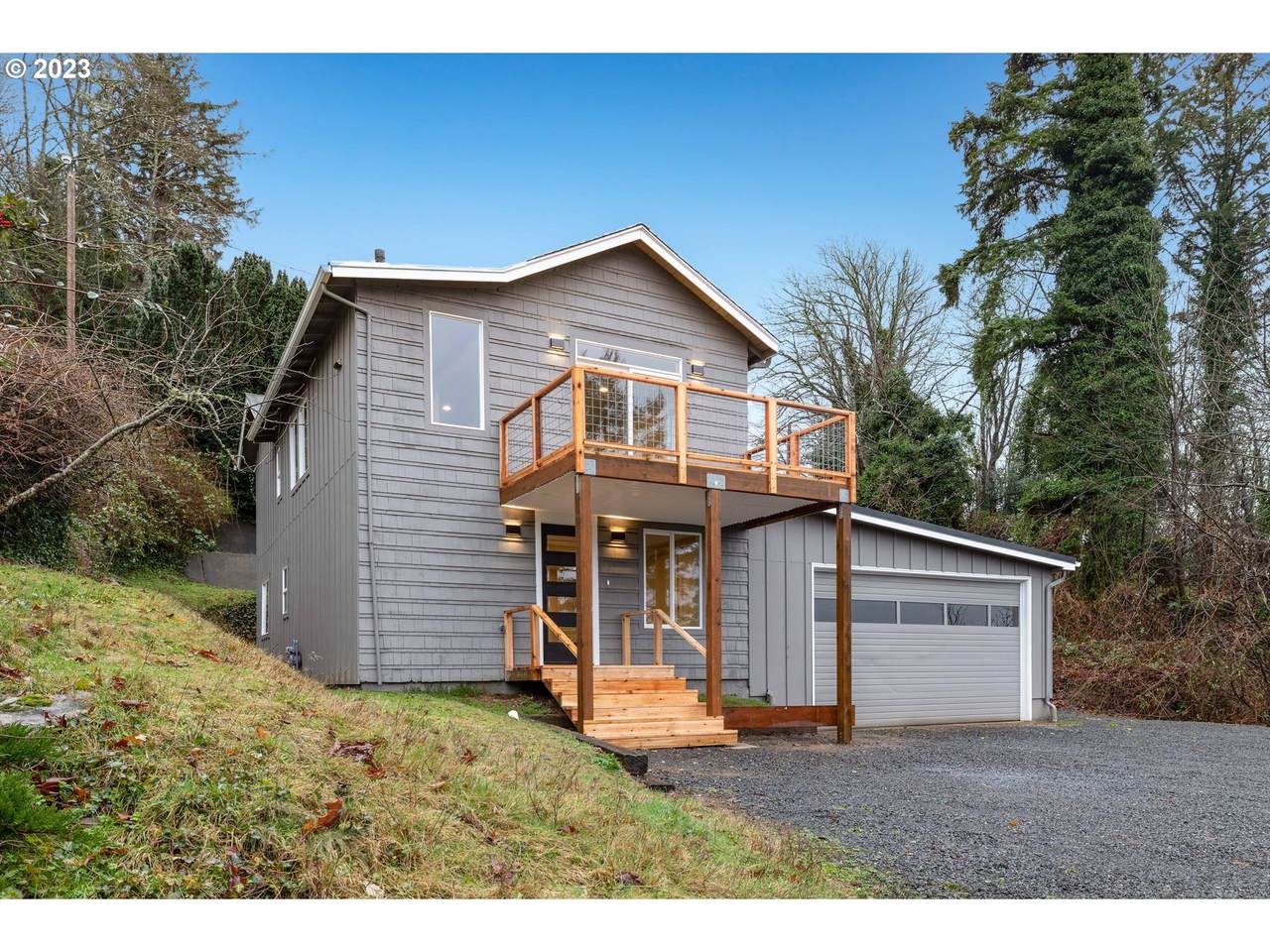 542 Alameda Ave - Photo 1