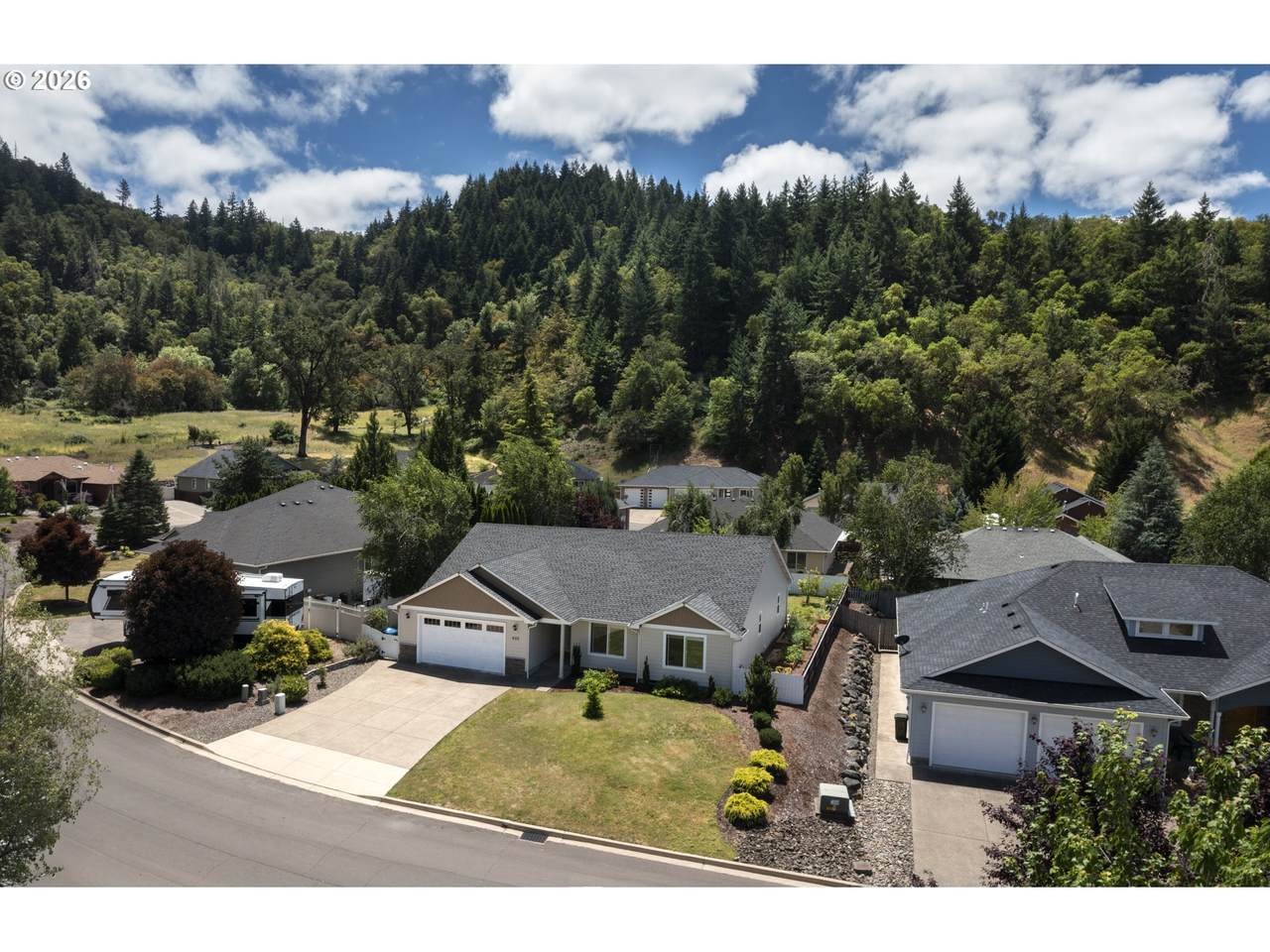 https://bt-photos.global.ssl.fastly.net/portland/1280_boomver_1_233746697-2.jpg