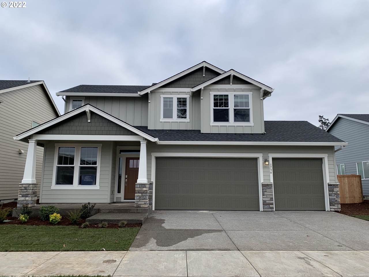 1734 Hyssop St - Photo 1