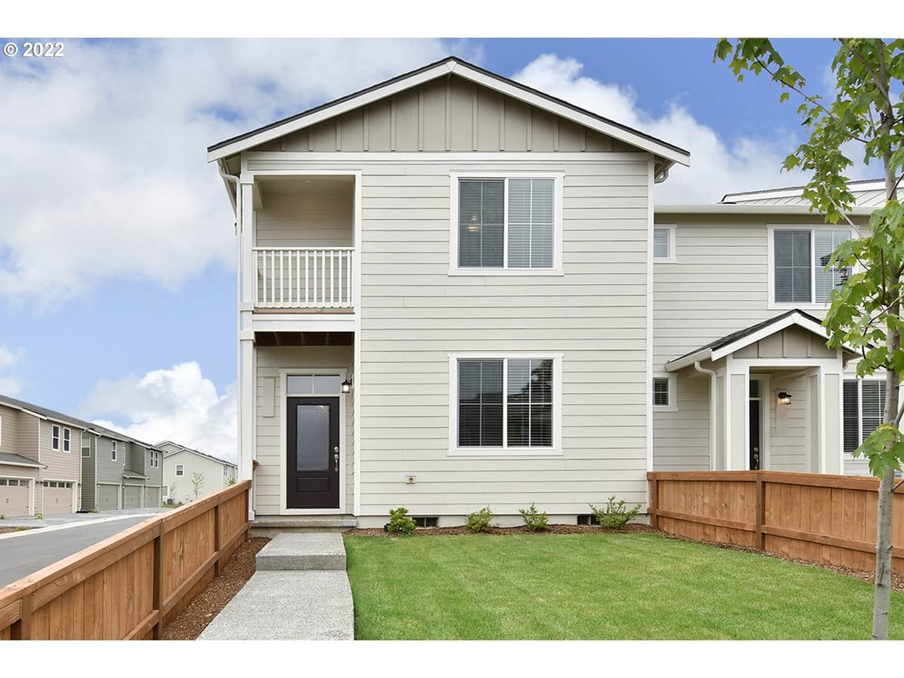 15514 70TH St - Photo 1
