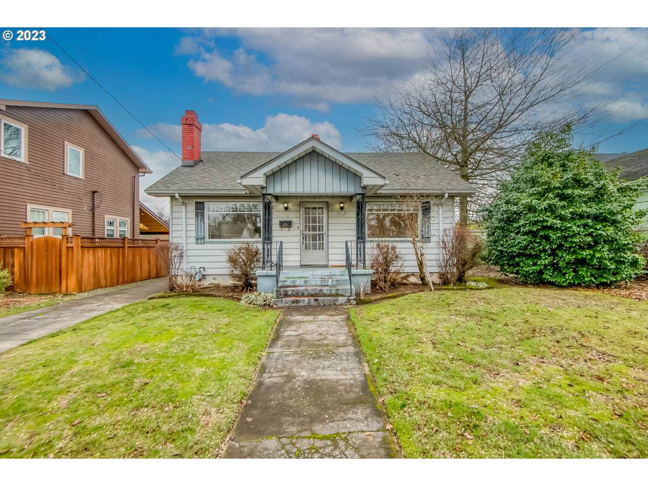 3514 80TH Ave - Photo 1