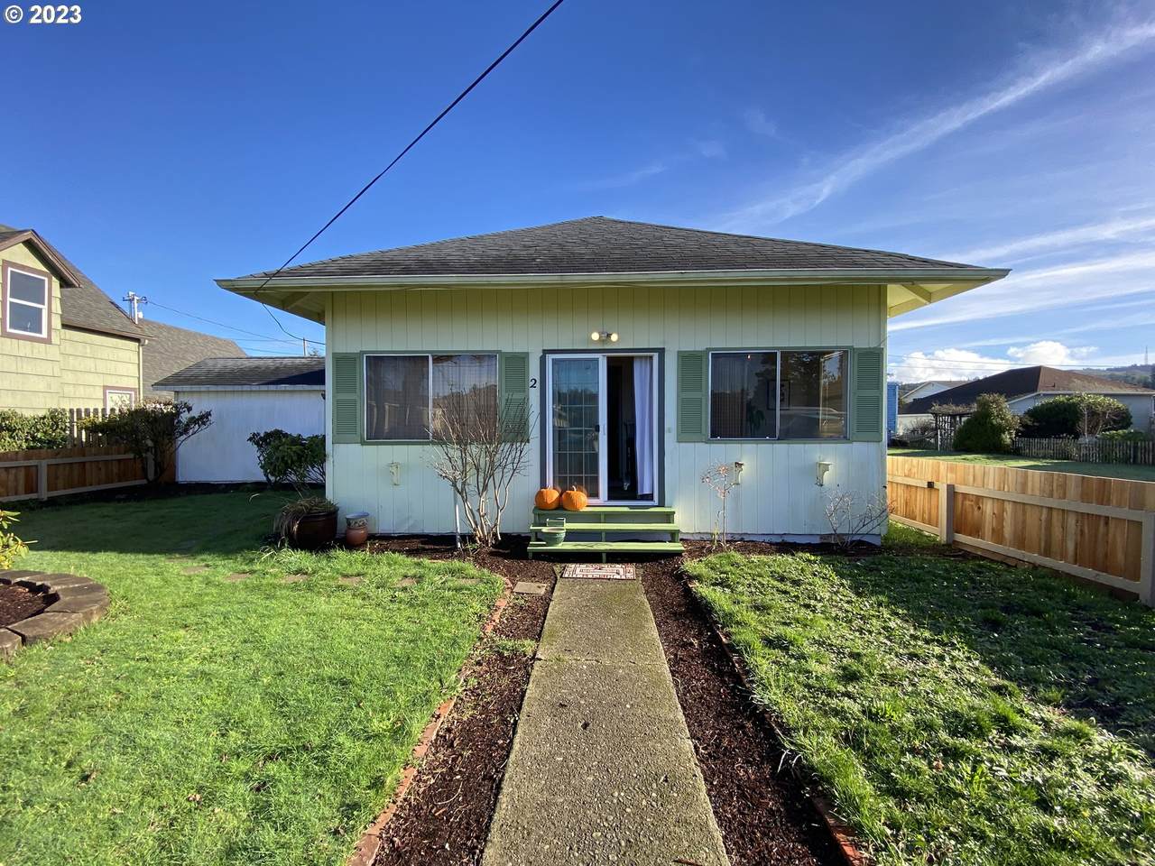 264 Nopal St - Photo 1