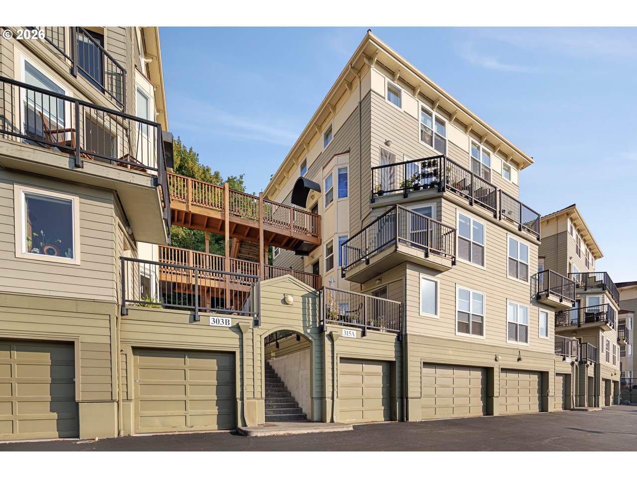 315 Uptown Ter - Photo 1