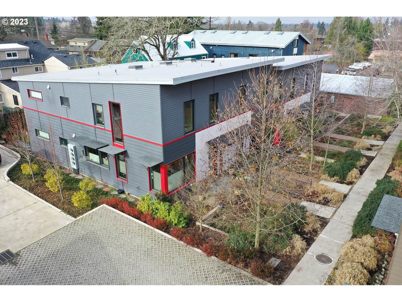 2847 Friendly St - Photo 1