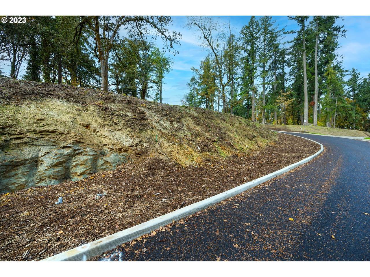 https://bt-photos.global.ssl.fastly.net/portland/1280_boomver_1_23435506-2.jpg