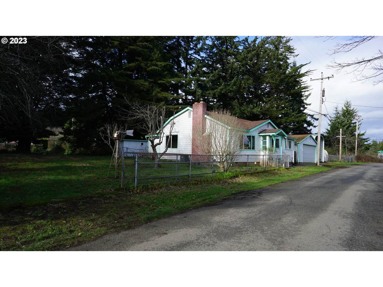 62886 School Rd - Photo 1