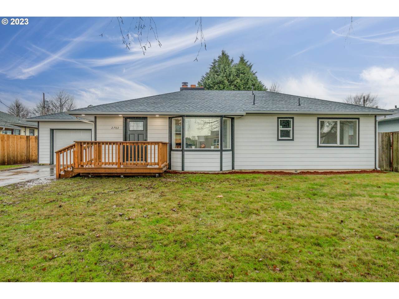 2702 Lilac St - Photo 1