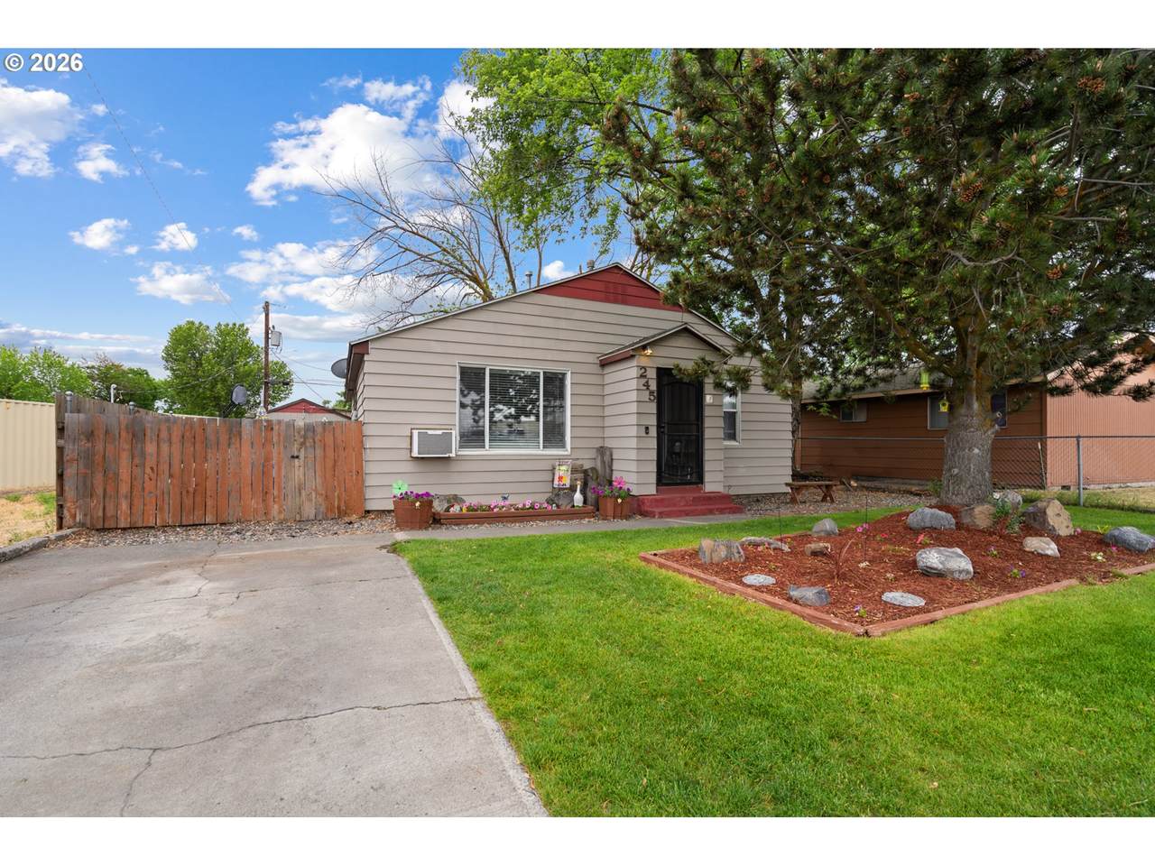 245 Standard Ave - Photo 1