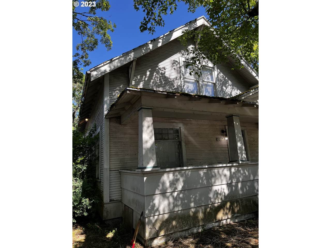 4824 92ND Ave - Photo 1
