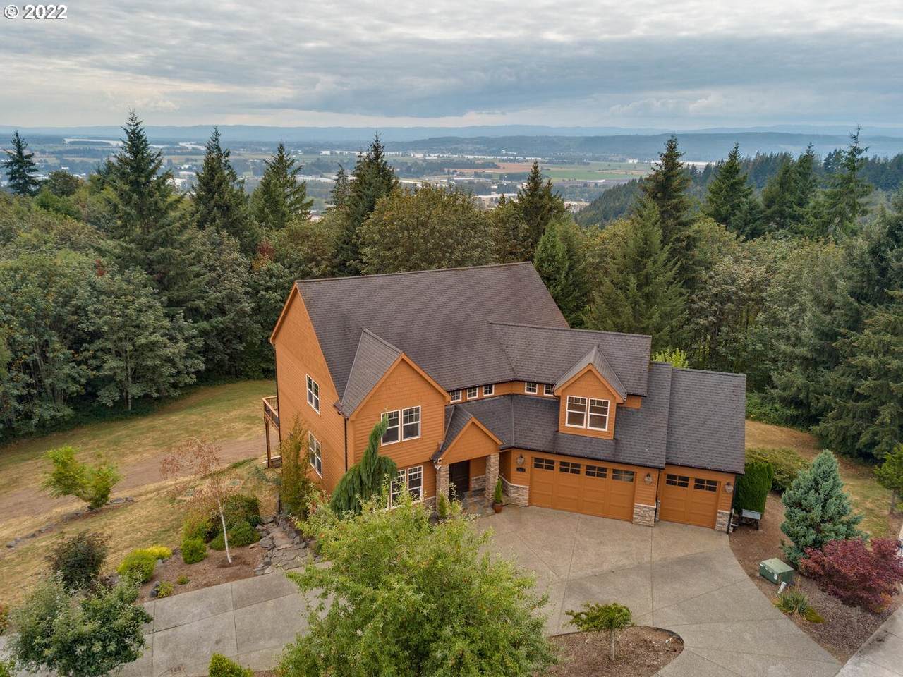 383 Hillsdale Dr - Photo 1
