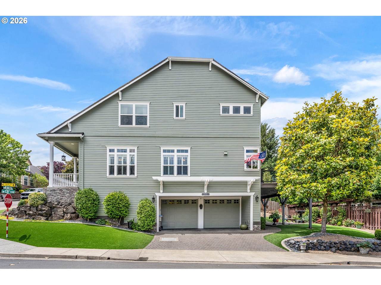 https://bt-photos.global.ssl.fastly.net/portland/1280_boomver_1_235460919-2.jpg
