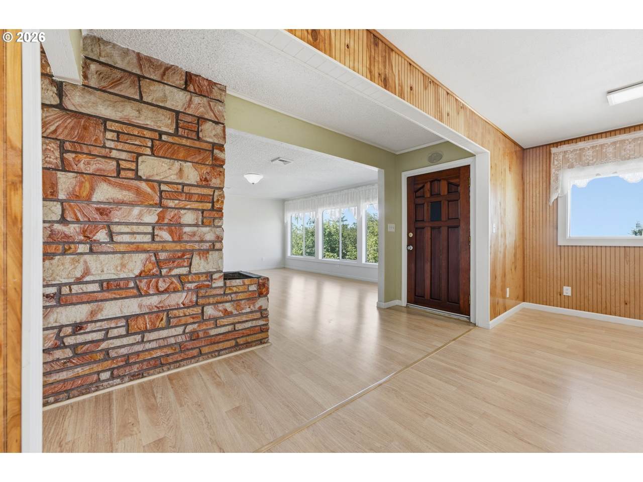 https://bt-photos.global.ssl.fastly.net/portland/1280_boomver_1_235600582-2.jpg